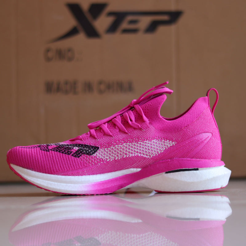 Women's Carbon Fiber Running Shoe By Xtep